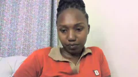 Snapshot of tilesi chatting on 10.26.25 tilesi online show from 10.26.25