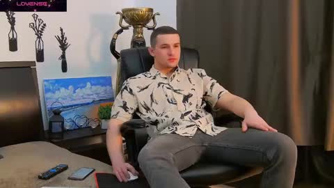 Snapshot of tim_mart chatting on 03.02.25 ask me online show from 03.02.25