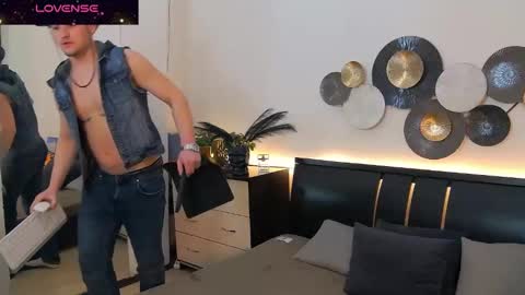 Snapshot of tim_mart chatting on 03.05.25 ask me online show from 03.05.25