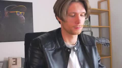 Snapshot of tim_mart chatting on 11.27.25 ask me online show from 11.27.25