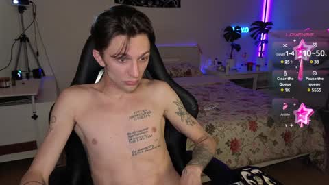 Snapshot of tima_lexikov chatting on 12.17.24 Tima Lexikov online show from 12.17.24