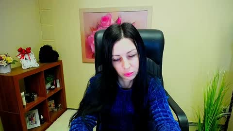 Luisa online show from 12.12.24