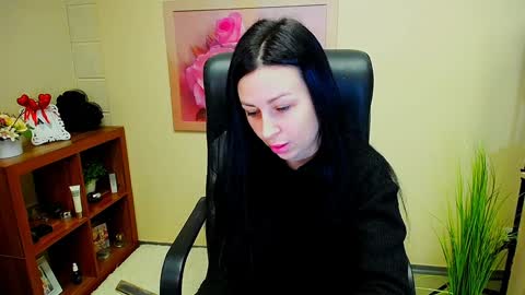 Luisa online show from 12.13.24