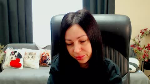 Luisa online show from 03.25.26