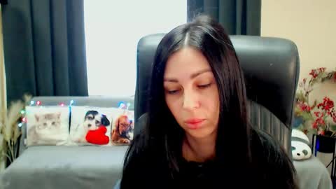 Snapshot of timeparadice chatting on 06.05.26 Luisa online show from 06.05.26