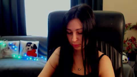 Snapshot of timeparadice chatting on 06.18.26 Luisa online show from 06.18.26