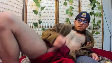 Snapshot of timewith_sebas chatting on 01.23.25 salem online show from 01.23.25