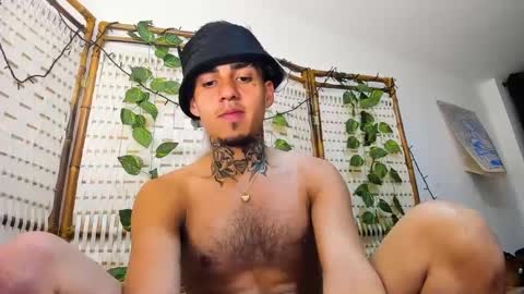 Snapshot of timewith_sebas chatting on 01.25.25 salem online show from 01.25.25