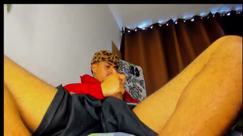 Snapshot of timewith_sebas chatting on 10.13.25 salem online show from 10.13.25