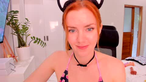 Timis but I prefer you whisper to my ear my girl online show from 01.05.25