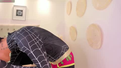 Timothy 21 years old online show from 12.26.24