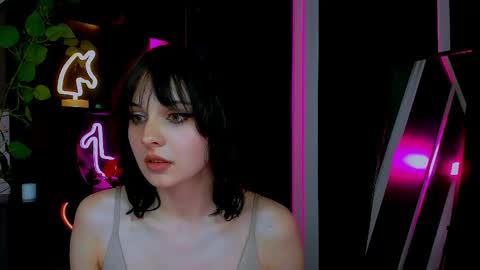 tina_golden1 online show from 04.15.26