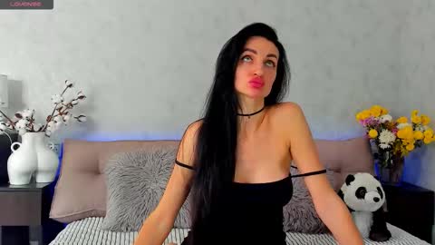 Tina online show from 10.23.25