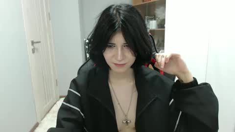 tina_quinn online show from 09.12.25