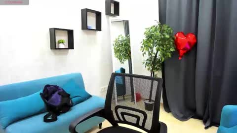 Snapshot of tina_xx_tina chatting on 03.02.26 Kristina online show from 03.02.26