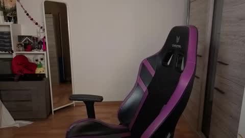 Tina Angel online show from 02.08.26