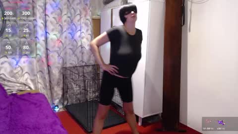 Snapshot of tinaflower chatting on 10.08.25 TinaFlower online show from 10.08.25