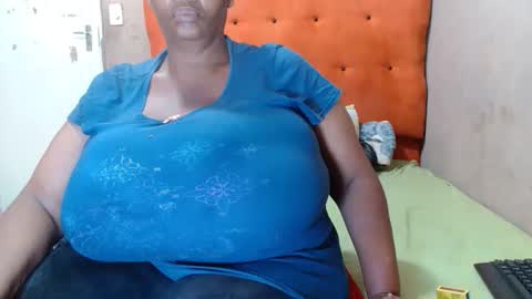 tinagiant online show from 11.13.25