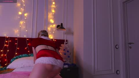 tinasiner online show from 12.25.24