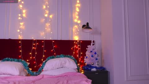 tinasiner online show from 12.25.24