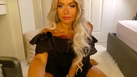 tinkerbell822 online show from 05.29.26