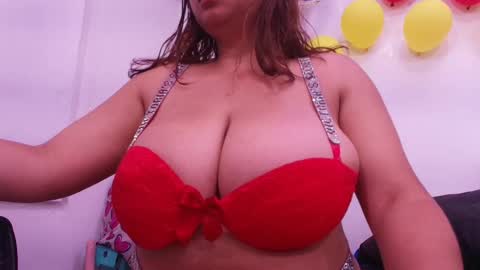 Snapshot of tinkerbell_1 chatting on 09.30.25 tinkerbell online show from 09.30.25