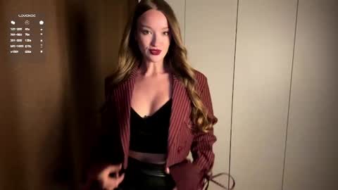 Leila online show from 08.06.26