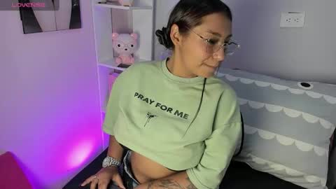 tinna noa online show from 03.04.26