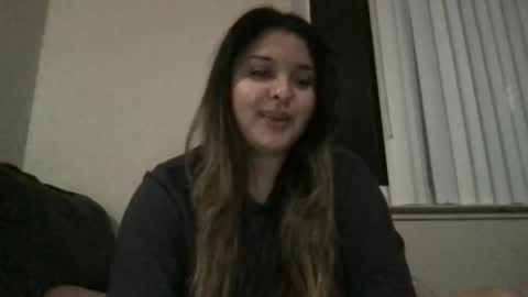 Snapshot of tinnnyyminx chatting on 11.24.25 tinnnyyminx online show from 11.24.25