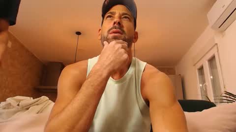 tinoclandestino online show from 11.27.25