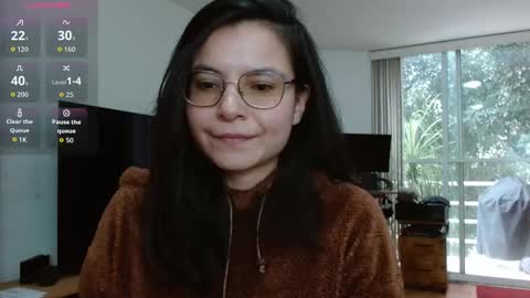 Snapshot of tiny_caroline chatting on 09.17.25 Tiny Caroline online show from 09.17.25