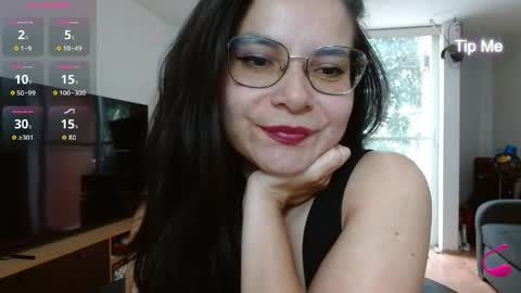 Tiny Caroline online show from 04.15.26