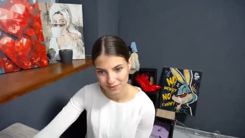 Snapshot of tiny_felicity chatting on 09.18.25 Gloria online show from 09.18.25