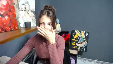 Snapshot of tiny_felicity chatting on 09.23.25 Gloria online show from 09.23.25