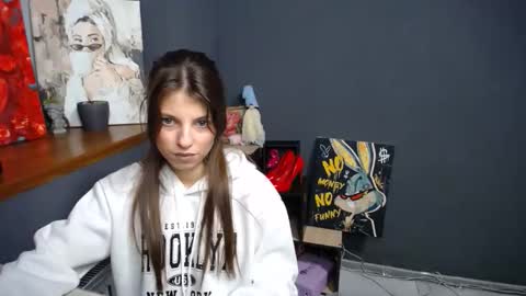 Snapshot of tiny_felicity chatting on 09.24.25 Gloria online show from 09.24.25