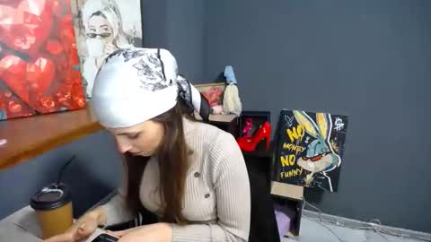 Snapshot of tiny_felicity chatting on 09.29.25 Gloria online show from 09.29.25