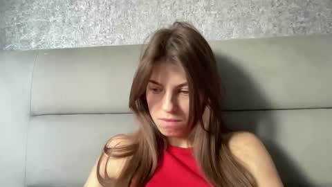 Snapshot of tiny_felicity chatting on 10.20.25 Gloria online show from 10.20.25