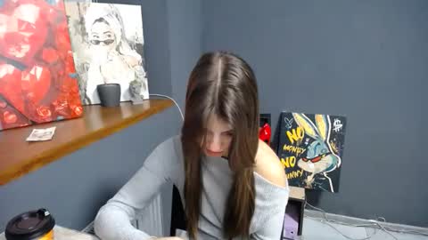 Snapshot of tiny_felicity chatting on 10.27.25 Gloria online show from 10.27.25