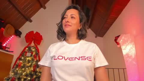 Ana Molly online show from 12.13.24