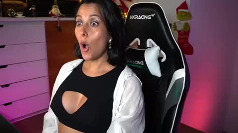 Ana Molly online show from 12.15.24