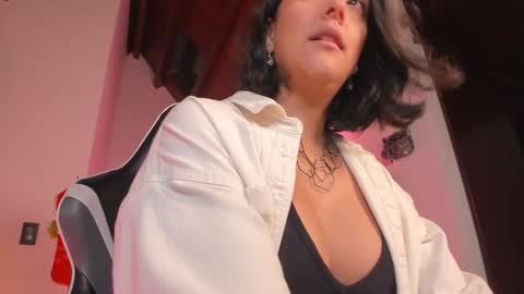 Ana Molly online show from 12.22.24