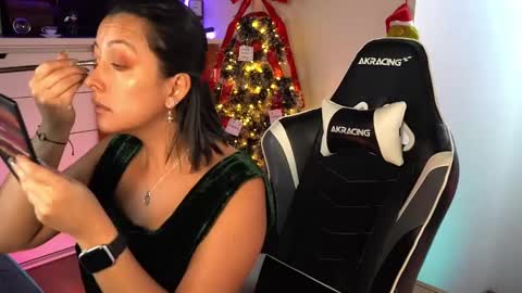 Ana Molly online show from 12.23.24