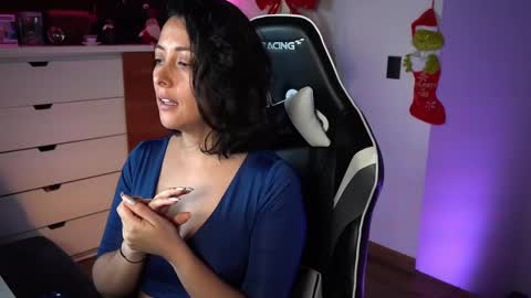 Ana Molly online show from 01.04.25