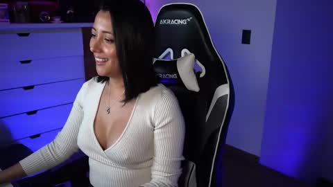 Ana Molly online show from 01.11.25