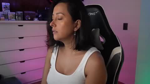 Ana Molly online show from 01.28.25