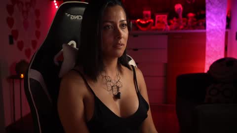 Ana Molly online show from 02.06.25