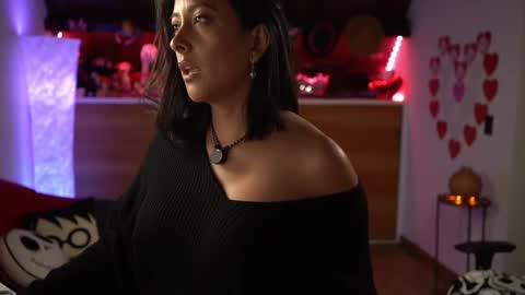 Ana Molly online show from 02.11.25