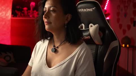 Ana Molly online show from 02.19.25