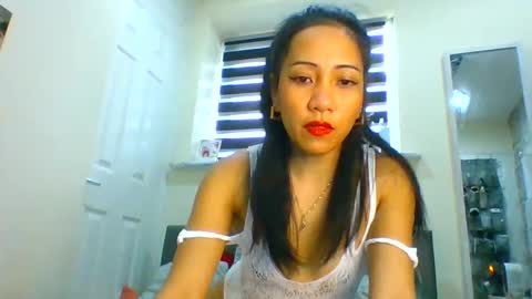 Tinyasian911718 sweetinyasian instagram online show from 01.16.25