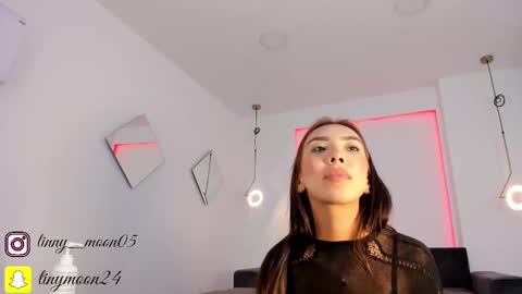 Luna  online show from 02.15.25